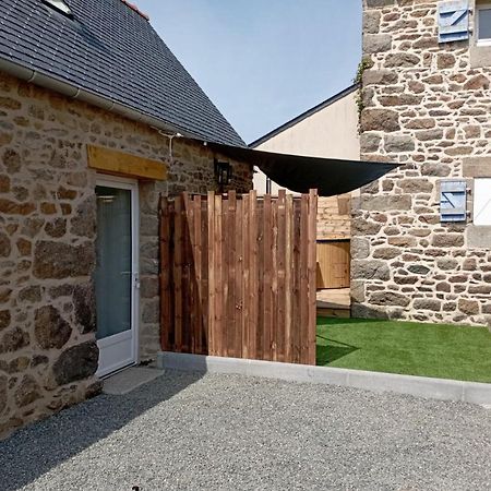 Gite Avec Son Bain Nordique Privatif Au Feu De Bois Pleubian Exterior photo
